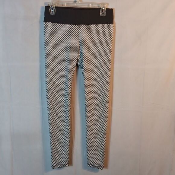 Bootie Lifting Leggings - Picture 3 of 8